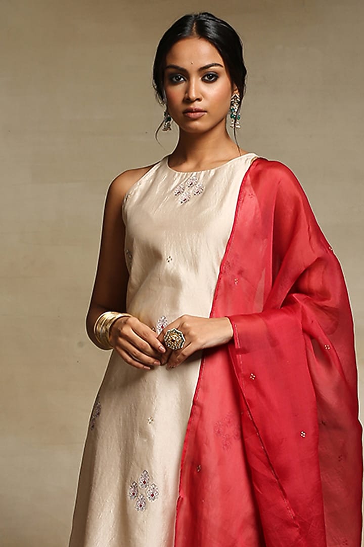 Beige Handloom Chanderi Kurta Set by Weaverstory at Pernia's Pop Up Shop