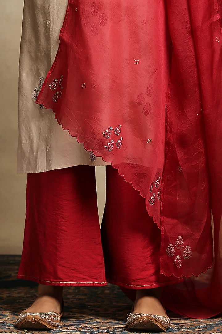 Beige Handloom Chanderi Kurta Set by Weaverstory at Pernia's Pop Up Shop