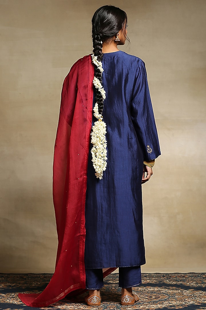 Deep Blue Chanderi Kurta Set by Weaverstory at Pernia's Pop Up Shop