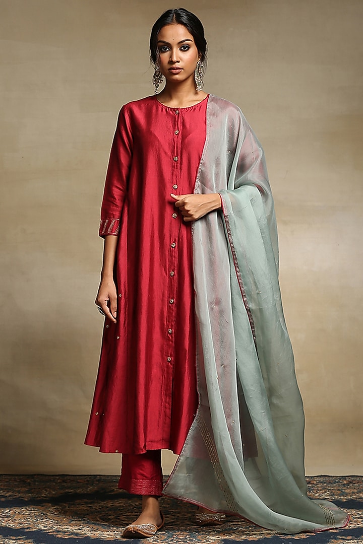 Deep Red Embroidered Kurta Set by Weaverstory