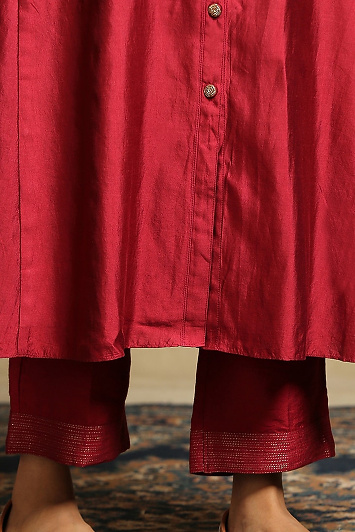 Deep Red Embroidered Kurta Set by Weaverstory at Pernia's Pop Up Shop