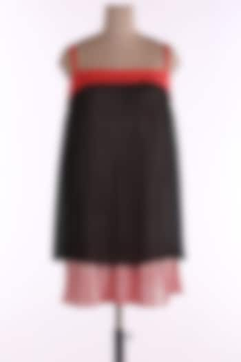 Black & Red Linen Tunic by Wendell Rodricks at Pernia's Pop Up Shop