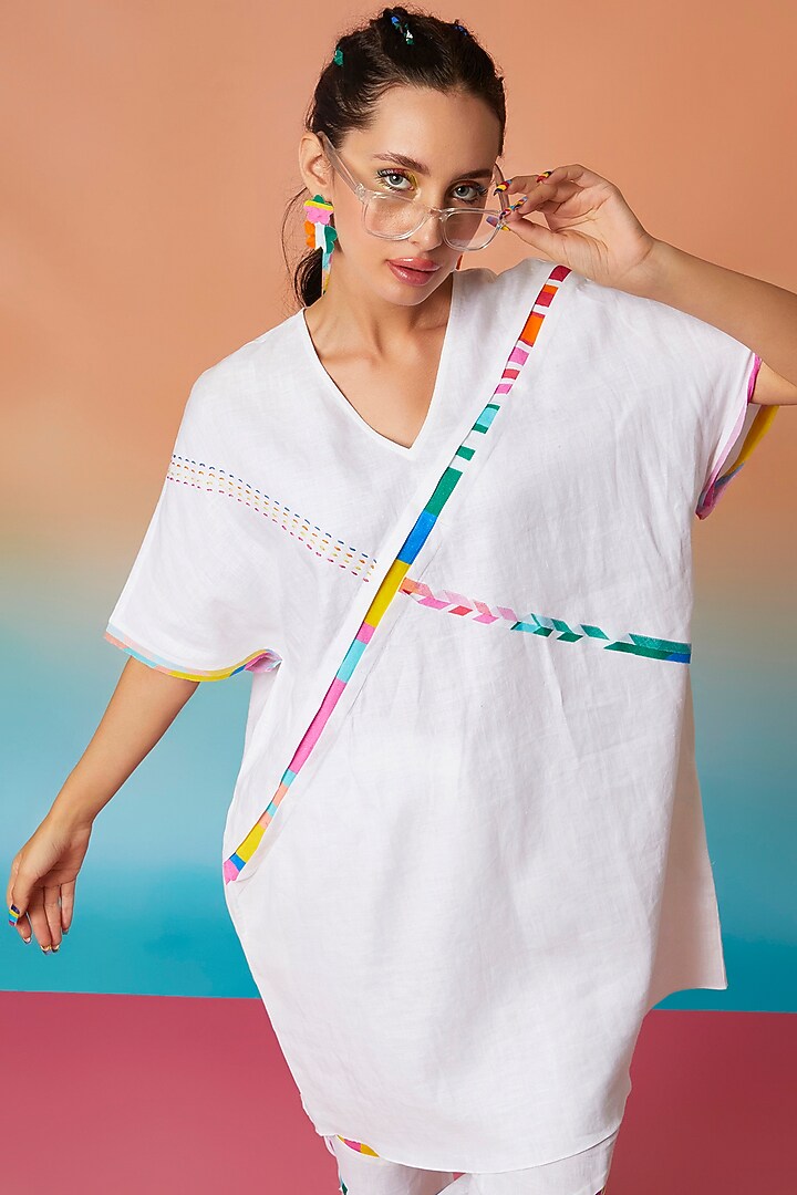 White Linen Oversize Kaftan by Wendell Rodricks at Pernia's Pop Up Shop