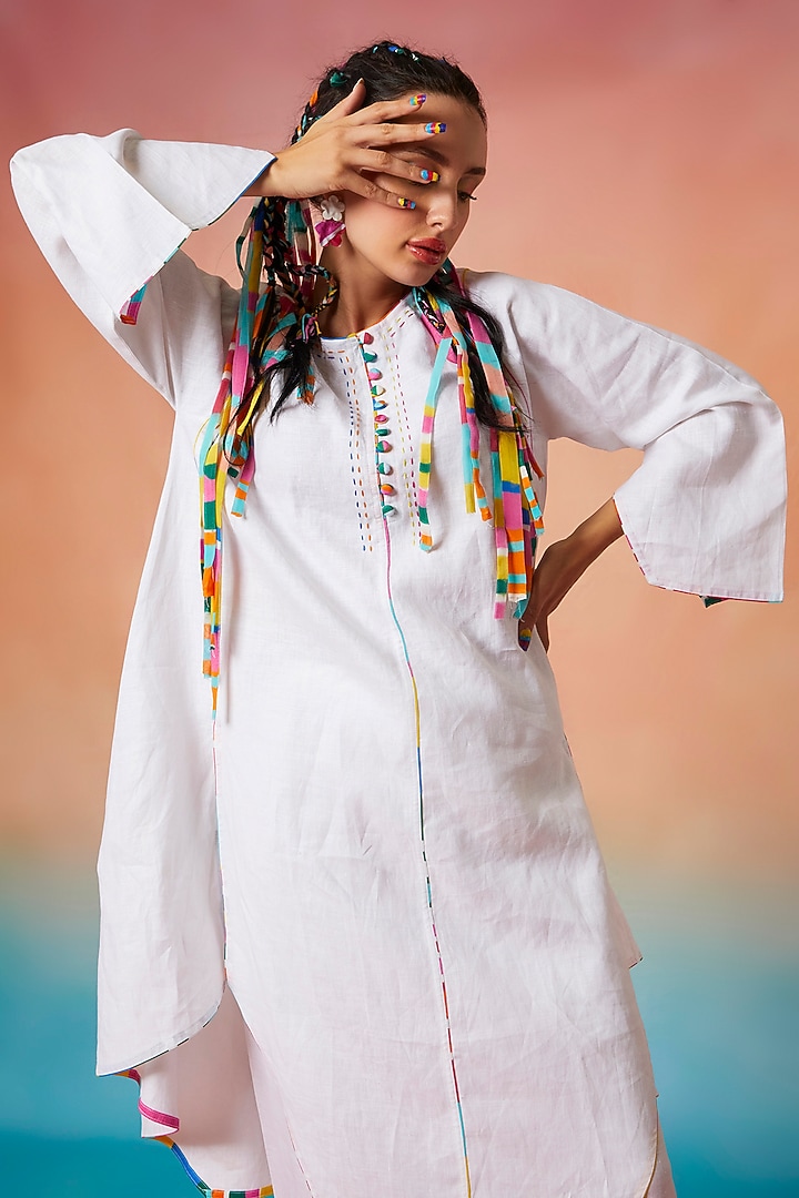 White Linen Asymmetric Kurta by Wendell Rodricks at Pernia's Pop Up Shop
