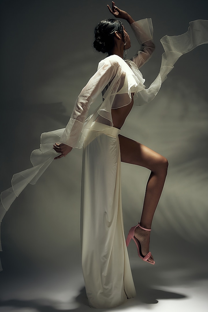 Ivory Organza Cascase Cape Set by Wendell Rodricks at Pernia's Pop Up Shop