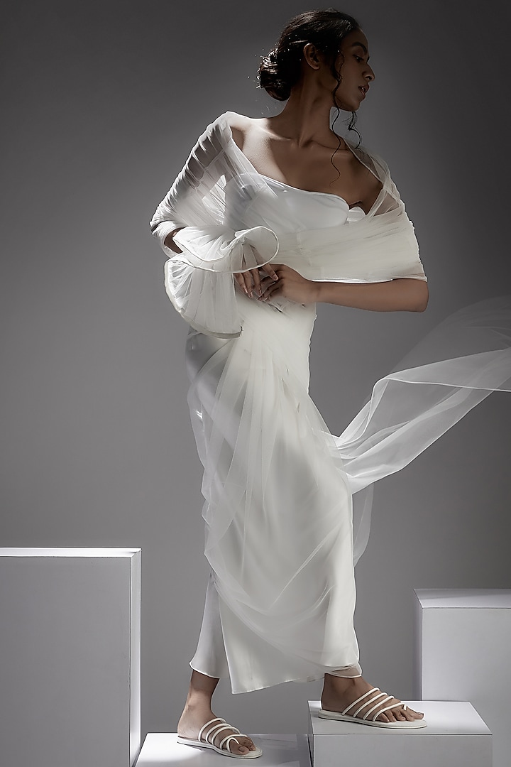 White Net Ruched Palla Wedding Saree Set by Wendell Rodricks at Pernia's Pop Up Shop