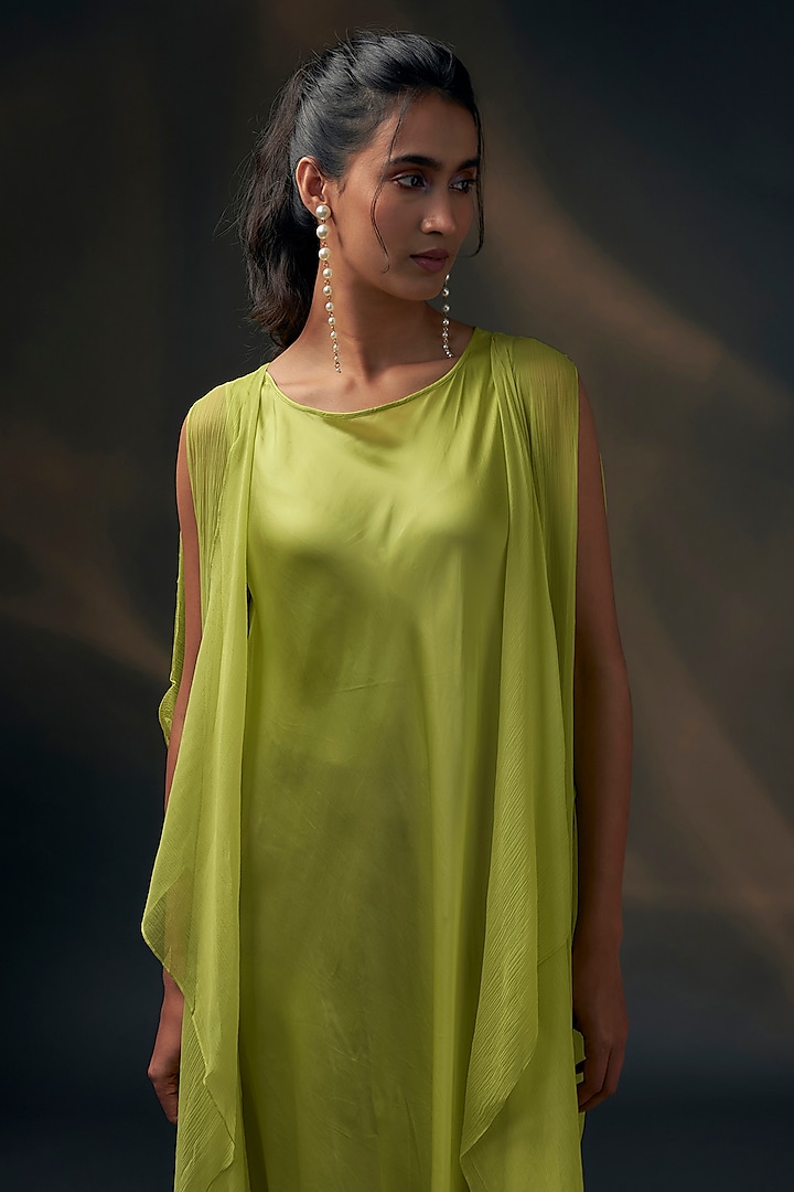 Lime Bamberg Satin & Chiffon Cape Dress by Wendell Rodricks at Pernia's Pop  Up Shop 2026