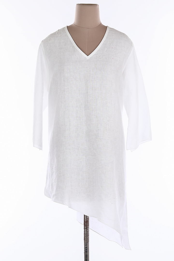 White Asymmetric Linen Top by Wendell Rodricks at Pernia's Pop Up Shop