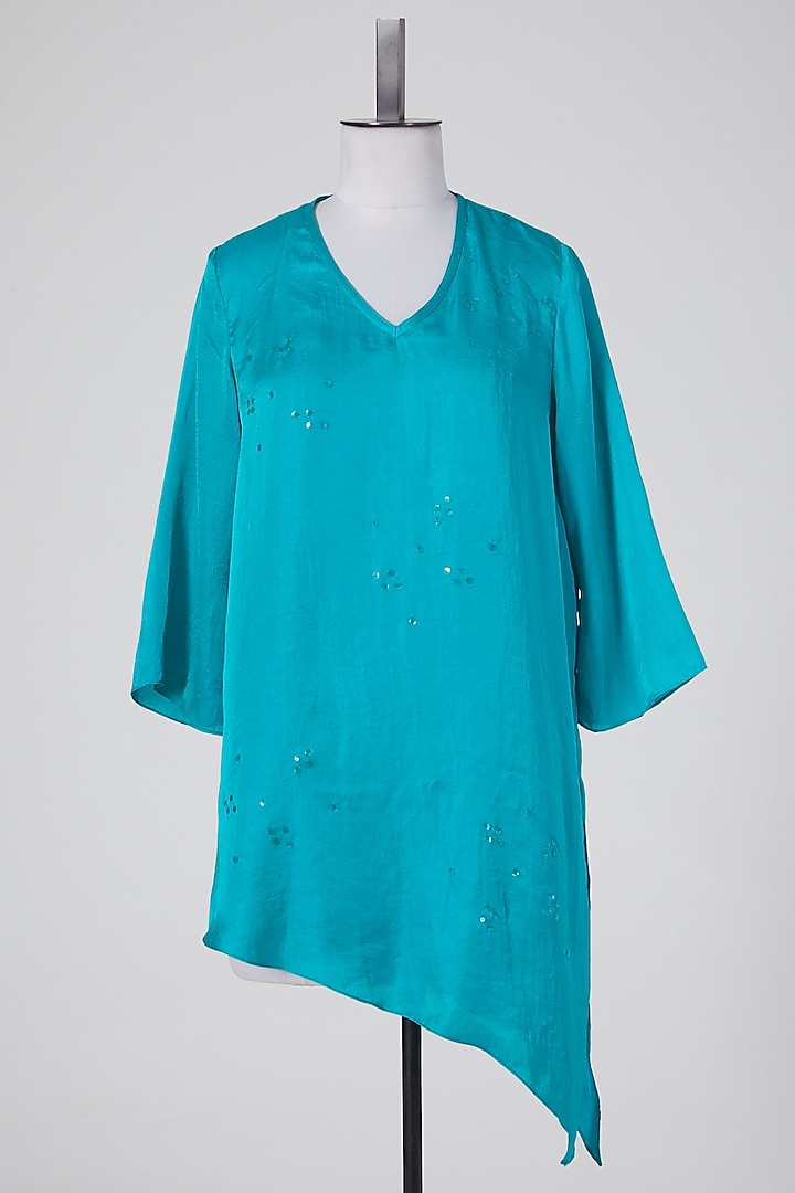 Sky Blue Tunic With V-Neck by Wendell Rodricks at Pernia's Pop Up Shop