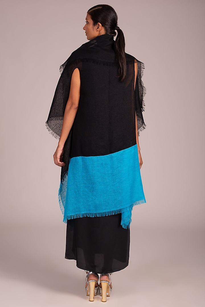 Black Color Blocked Cape With Fringe by Wendell Rodricks at Pernia's Pop Up Shop