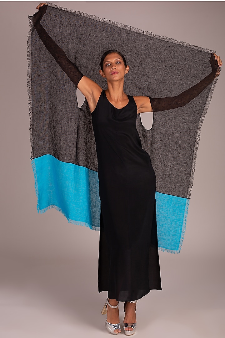 Black Color Blocked Cape With Fringe by Wendell Rodricks at Pernia's Pop Up Shop