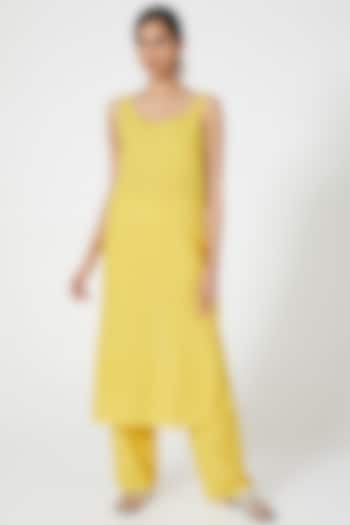 Yellow Linen Tunic Set by Wendell Rodricks at Pernia's Pop Up Shop