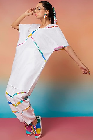 White Three Striped & Pleated Jogger Pants by Wendell Rodricks