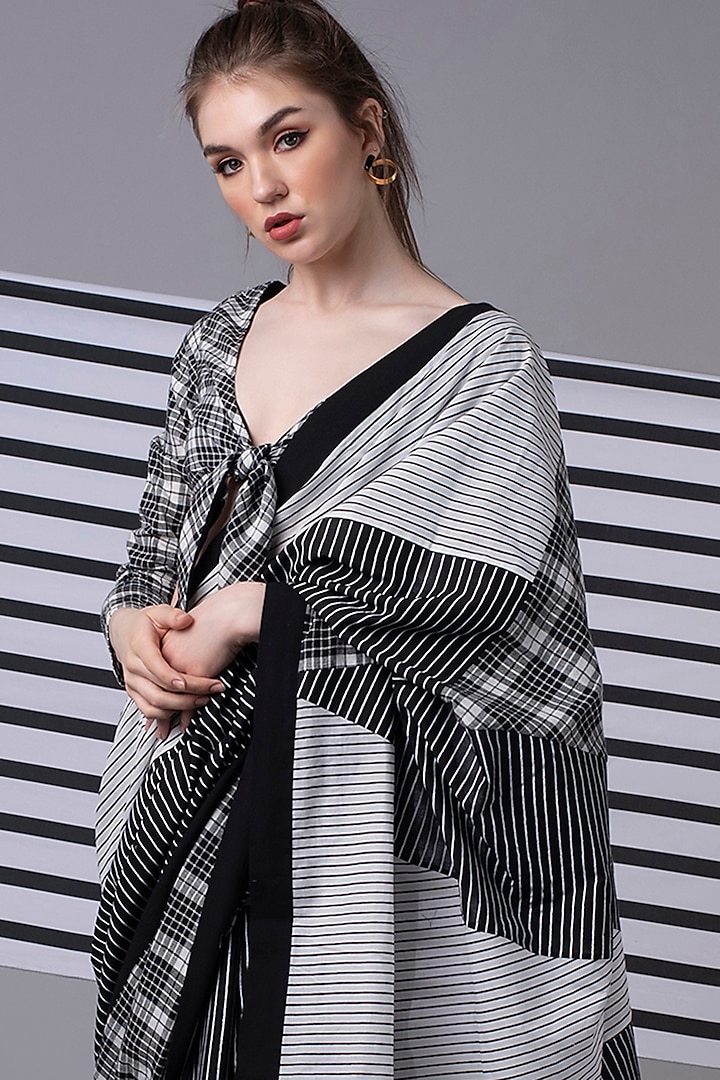 Black & White Handloom Cotton Stripe Printed Festive Saree Set by Wendell Rodricks at Pernia's Pop Up Shop