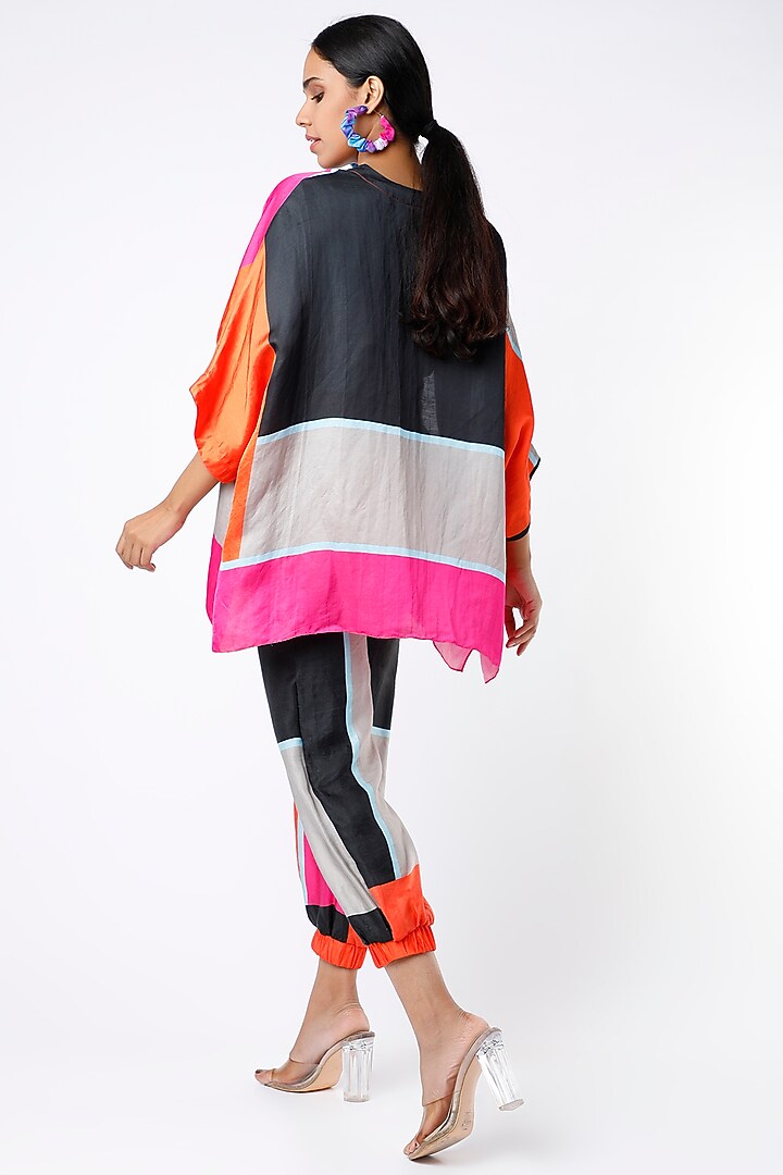 Fuchsia & Black Colour Blocked Cover Up by Wendell Rodricks at Pernia's Pop Up Shop
