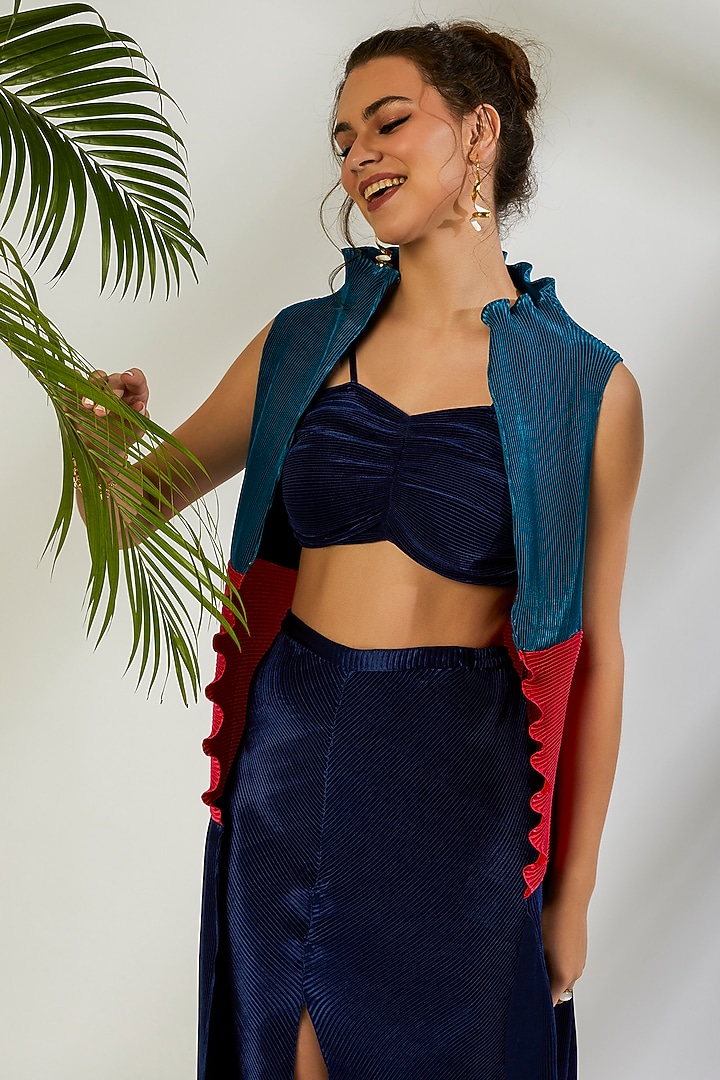 Lake Blue Crinkle Color-Block Shrug by Wendell Rodricks at Pernia's Pop Up Shop