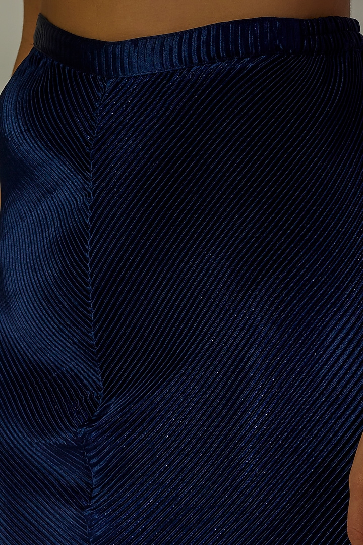 Lake Blue Crinkle Color-Block Shrug by Wendell Rodricks at Pernia's Pop Up Shop