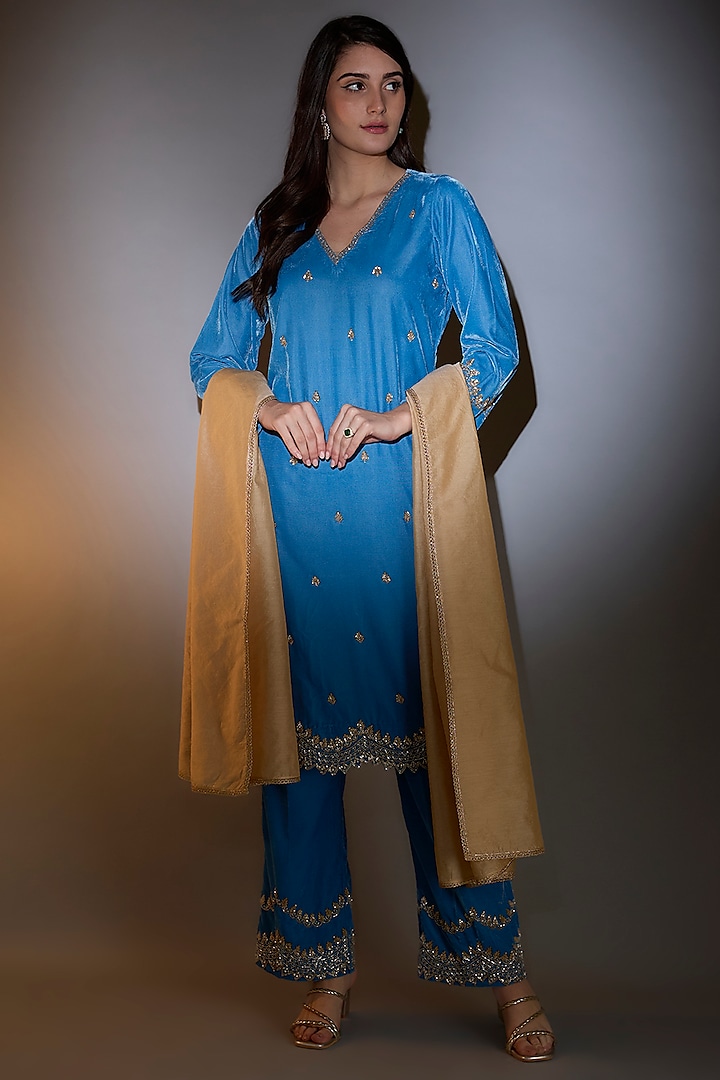 Blue Viscose Velvet Cutdana Embroidered Kurta Set by The House of Ta-Ya at Pernia's Pop Up Shop