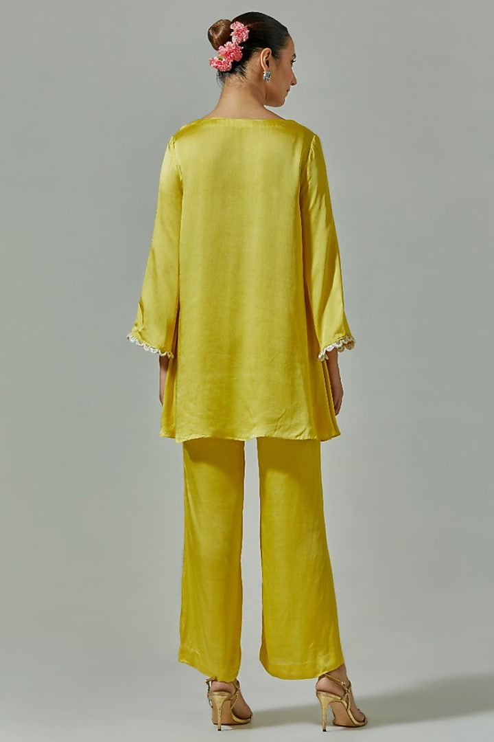 Misted Yellow Modal Satin & Mesh Embroidered Kurta Set by The House of Ta-Ya at Pernia's Pop Up Shop