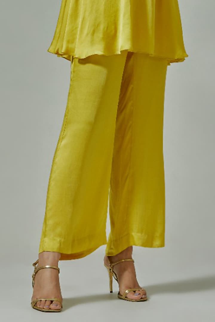 Misted Yellow Modal Satin & Mesh Embroidered Kurta Set by The House of Ta-Ya at Pernia's Pop Up Shop
