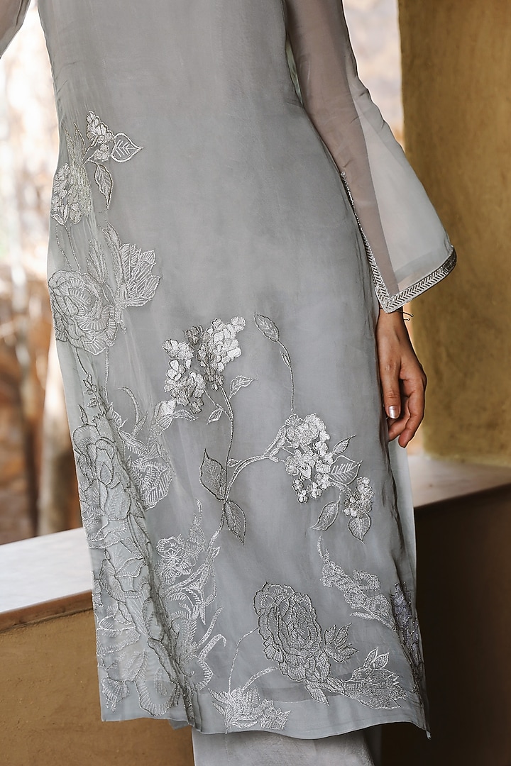 Blue Viscose Organza Threadwork Kurta Set by The House of Ta-Ya at Pernia's Pop Up Shop