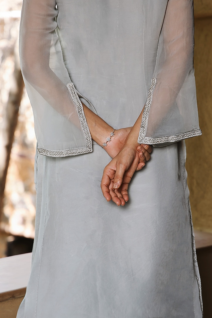 Blue Viscose Organza Threadwork Kurta Set by The House of Ta-Ya at Pernia's Pop Up Shop