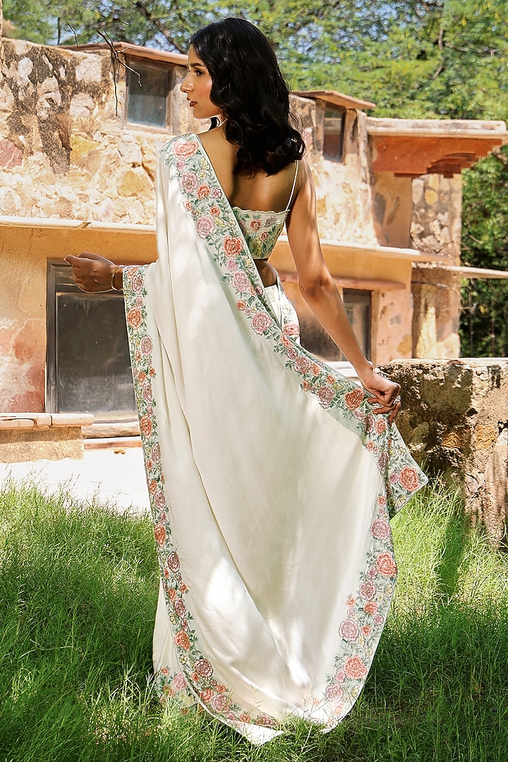 Cream Viscose Silk Floral Embroidered Reception Saree Set by The House of Ta-Ya at Pernia's Pop Up Shop