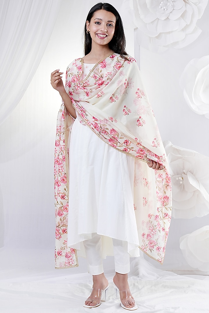 Off-White Cotton Kurta Set by The House of Ta-Ya at Pernia's Pop Up Shop