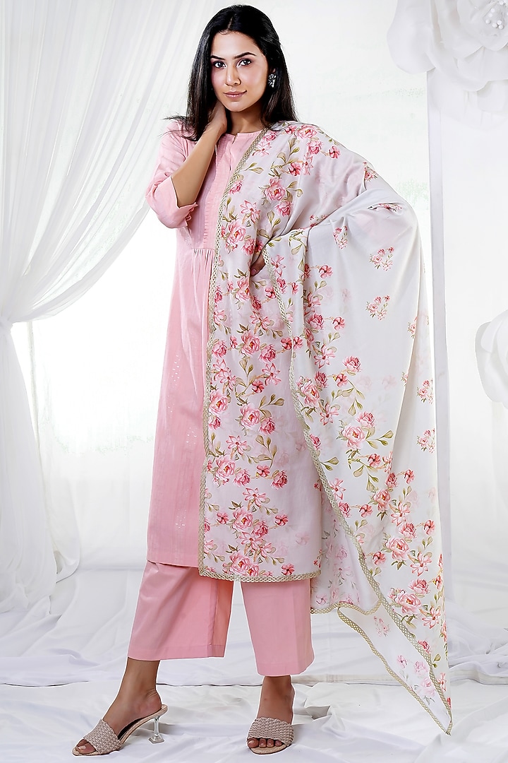 Peach Cotton Floral Kurta Set by The House of Ta-Ya at Pernia's Pop Up Shop