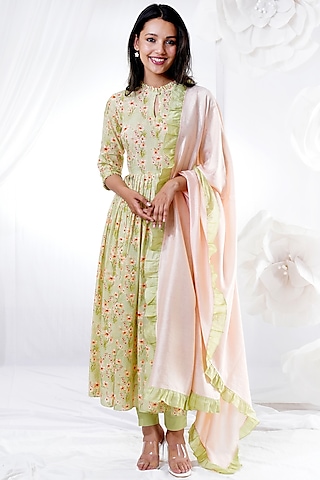 Green & Peach Floral Kurta Set by The House of Ta-Ya