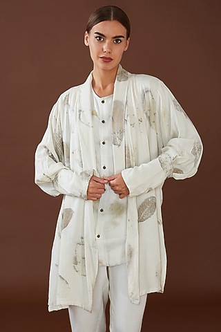 White Lotus Stem Fiber Hand Dyed Shrug by Whakato