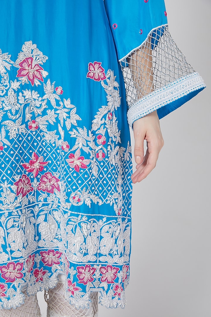 Turquoise Embroidered Kurta Set by White Lily by Navneet Sidhu at Pernia's Pop Up Shop