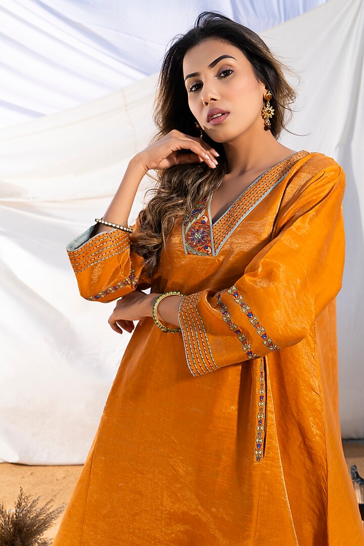 Rust Handloom Cotton Zari Tissue Silk Thread Embroidered Kurta Set by The White Tree Studio at Pernia's Pop Up Shop