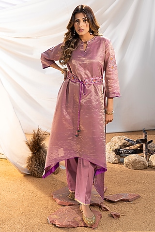 Mauve Handloom Cotton Zari Tissue Silk Thread Embroidered Kurta Set by The White Tree Studio