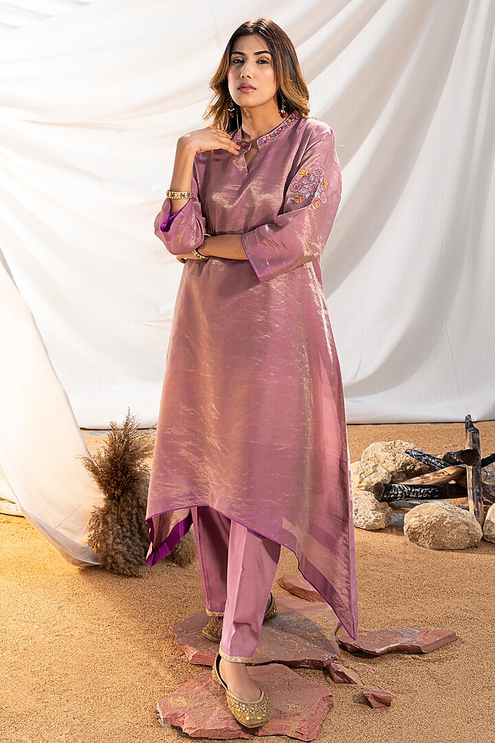 Mauve Handloom Cotton Zari Tissue Silk Thread Embroidered Kurta Set by The White Tree Studio at Pernia's Pop Up Shop