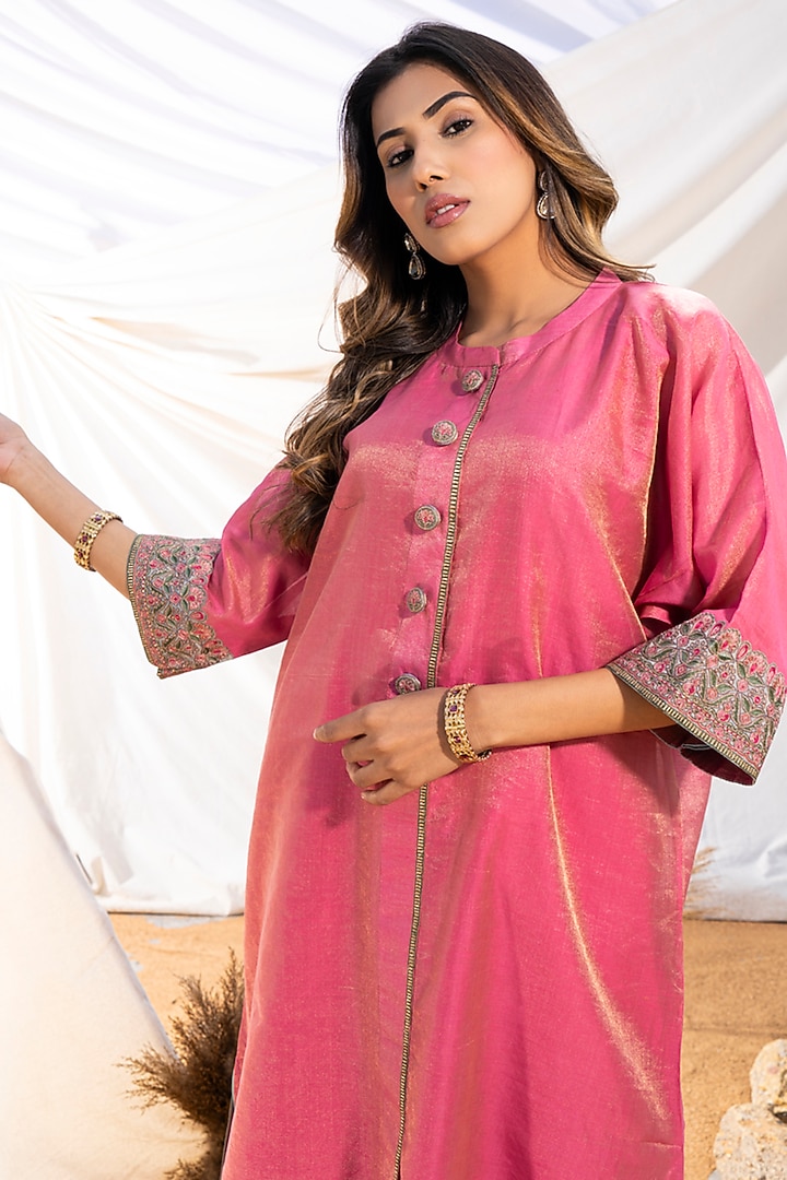Pink Handloom Cotton Zari Tissue Thread Embroidered Kurta Set by The White Tree Studio at Pernia's Pop Up Shop