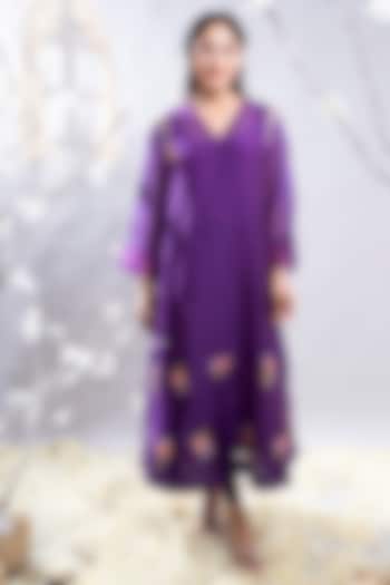 Purple Chanderi Applique Embroidered Kurta Set by The White Tree Studio