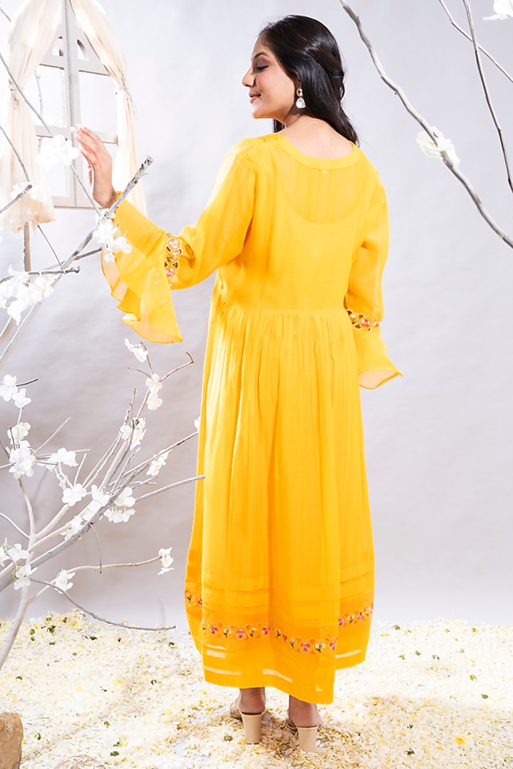 Mango Yellow Chanderi Cutwork Embroidered Gathered Kurta Set by The White Tree Studio at Pernia's Pop Up Shop