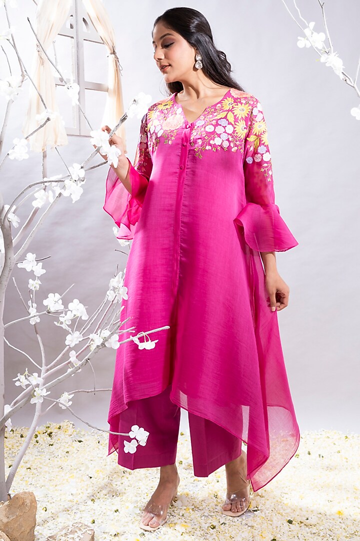 Fuchsia Pink Chanderi Floral Applique Embellished Asymmetrical Kurta Set by The White Tree Studio at Pernia's Pop Up Shop