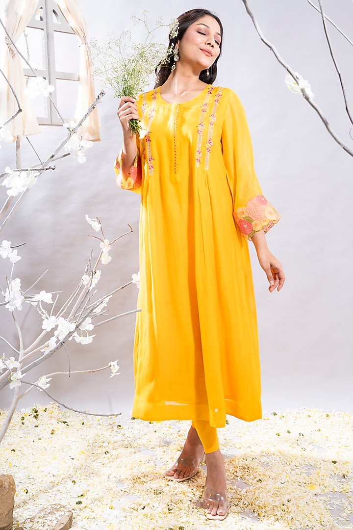 Mango Yellow Chanderi Patchwork Embroidered Gathered Kurta Set by The White Tree Studio at Pernia's Pop Up Shop