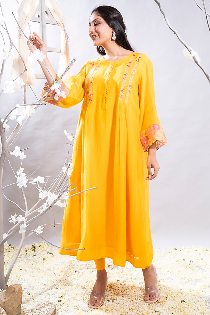 Mango Yellow Chanderi Patchwork Embroidered Gathered Kurta Set by The White Tree Studio at Pernia's Pop Up Shop