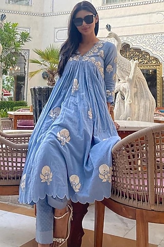 Powder Sky Blue & Ivory Mirror Embroidered Kurta Set by Label Earthen Pret
