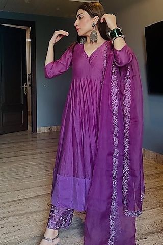 Lilac Mul Chanderi Resham Embroidered Kurta Set by Charu Makkar