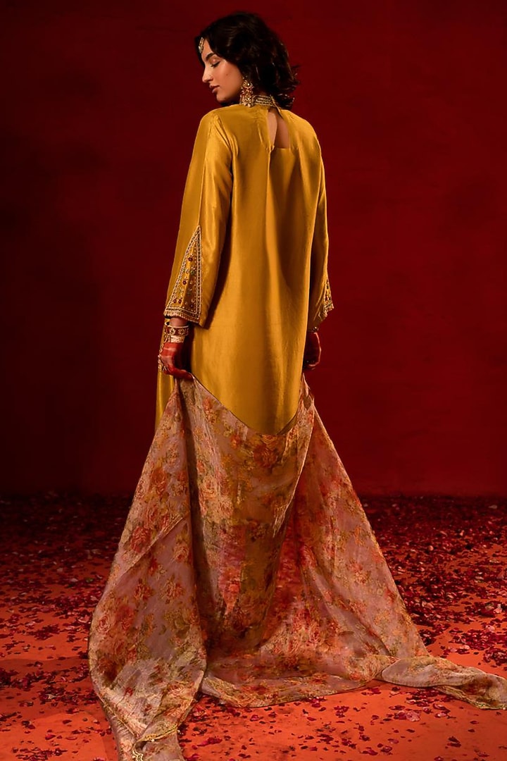 Mustard Yellow Dupion Zardosi Embellished Kurta Set by AMRIN KHAN at Pernia's Pop Up Shop