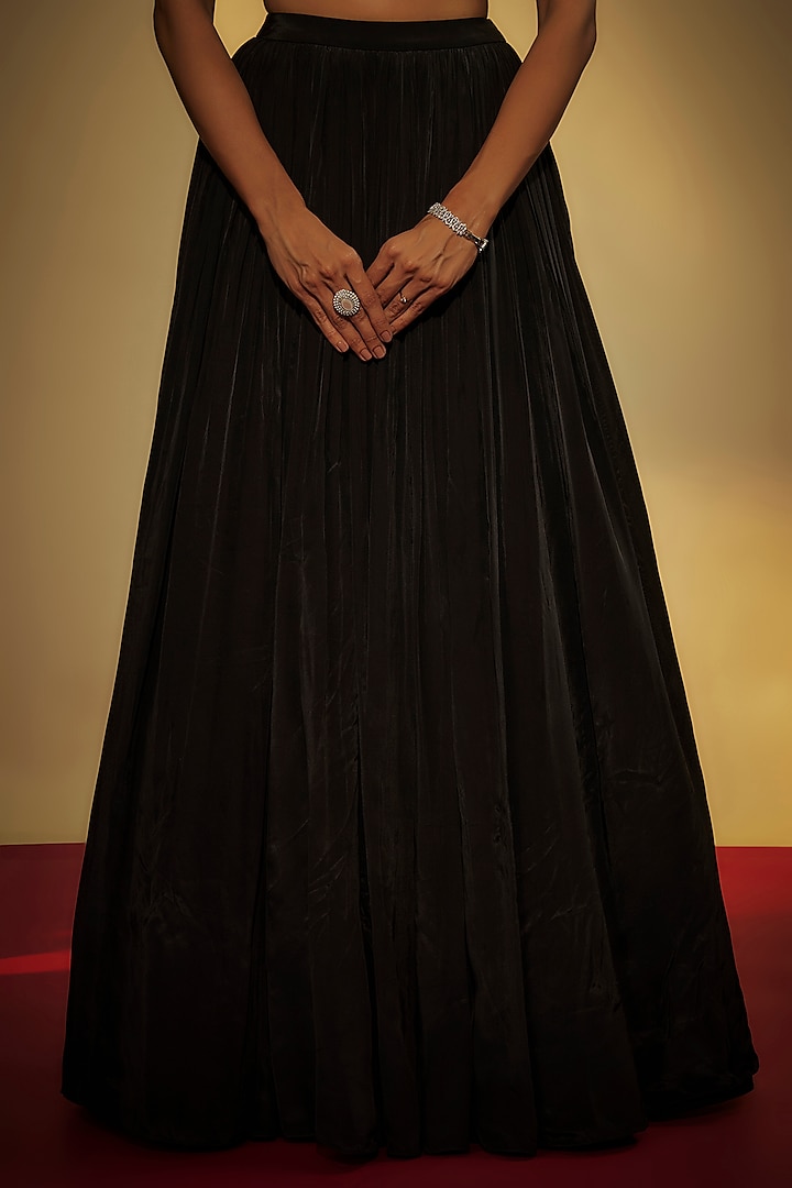 Black Pure Crepe Wedding Lehenga Set by Krishna Padia at Pernia's Pop Up Shop