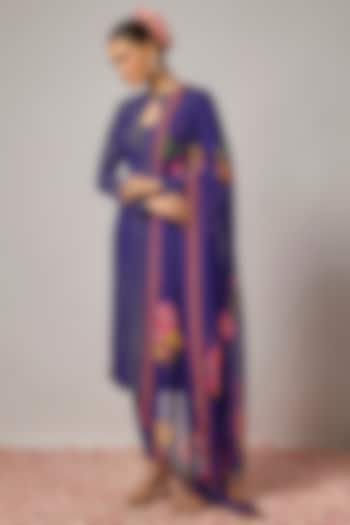 Deep Purple Lurex Georgette Hand Embroidered Kurta Set by Krishna Padia at Pernia's Pop Up Shop