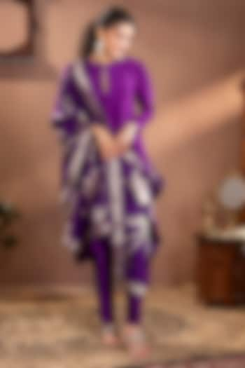 Purple Moonga Silk Kurta Set by Krishna Padia at Pernia's Pop Up Shop