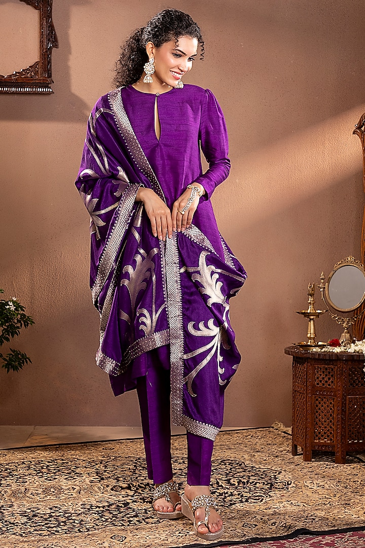 Purple Moonga Silk Kurta Set by Krishna Padia at Pernia's Pop Up Shop