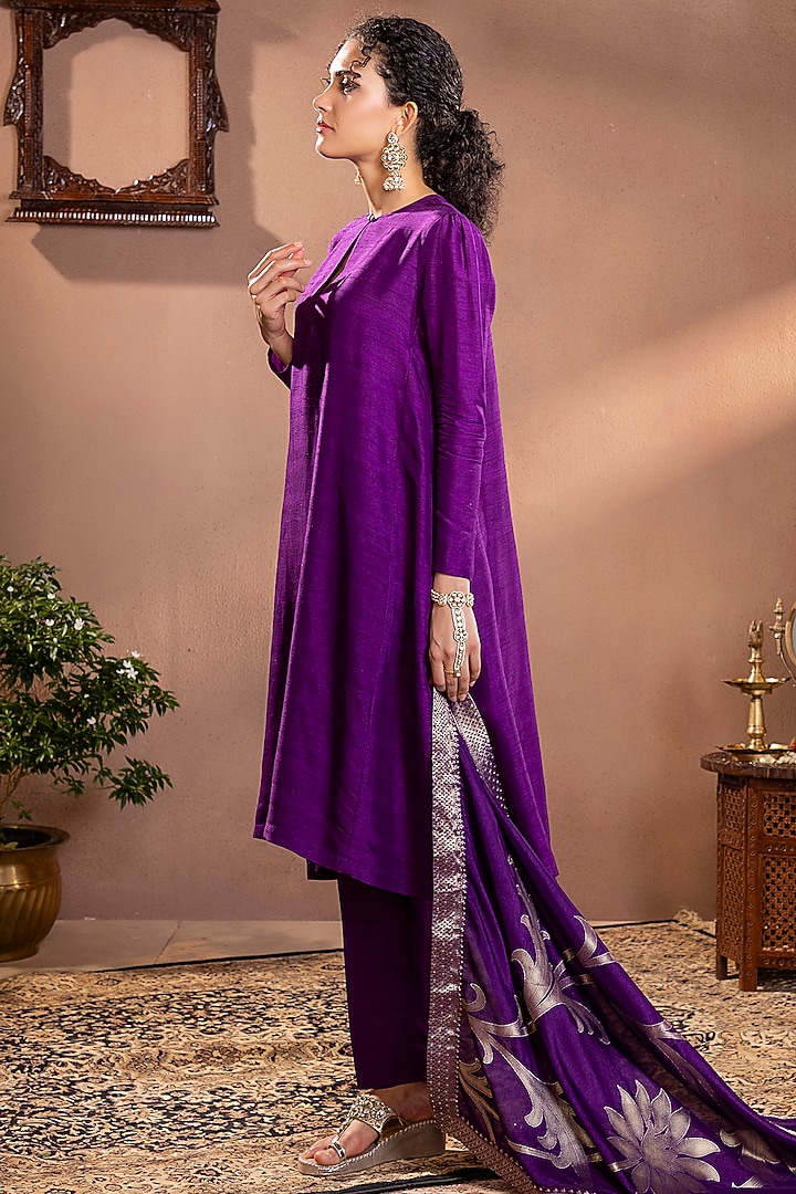 Purple Moonga Silk Kurta Set by Krishna Padia at Pernia's Pop Up Shop