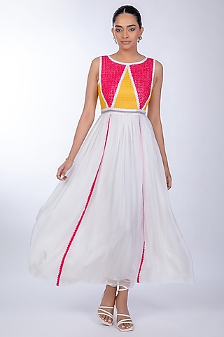 White Flat Chiffon Dress by World Of Ra